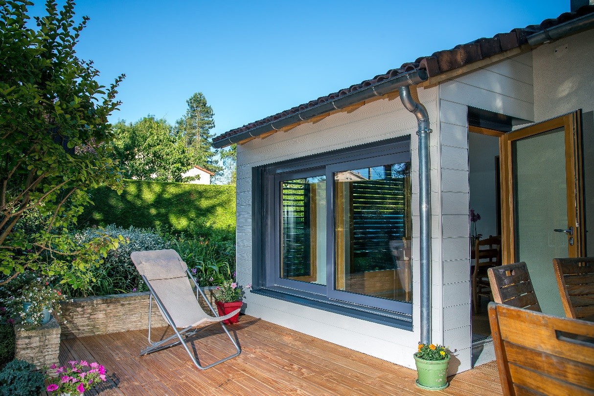 fenetre coulissante 2 vantaux aluminium et bois le roi de la fenetre