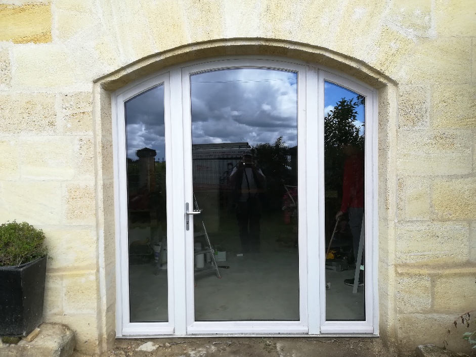 porte fenetre bois 1 vantail blanc le roi de la fenetre