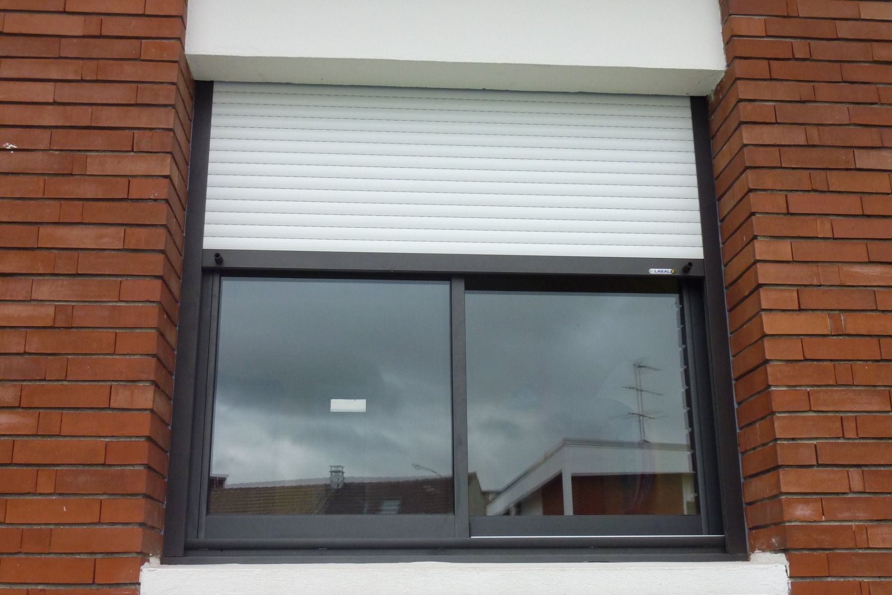 volet roulant aluminium sur mesure anthracite
