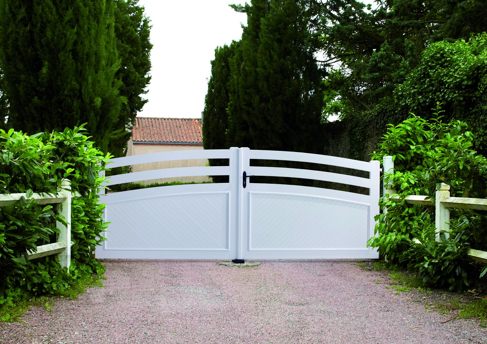 Portail blanc pvc