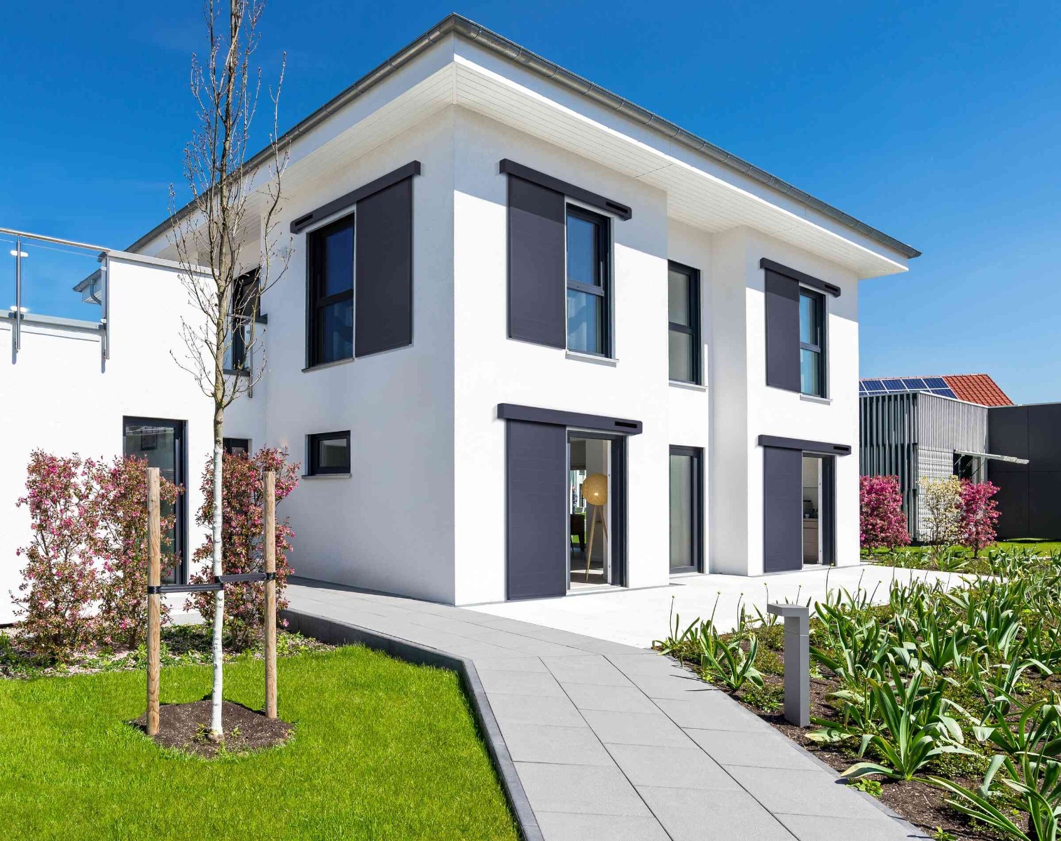 volet coulissant solaire bleu le roi de la fenetre